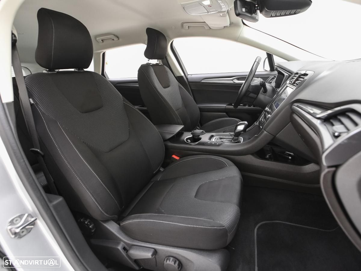 Ford Mondeo SW 2.0 HEV Titanium - 9