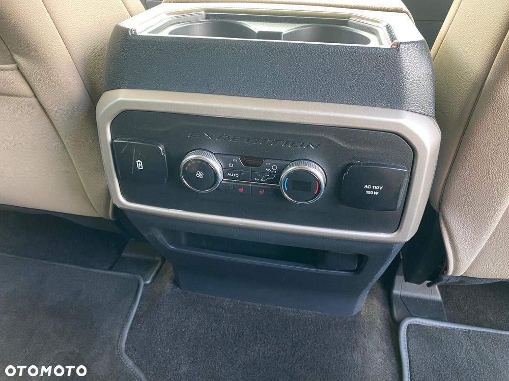 Ford Expedition - 32