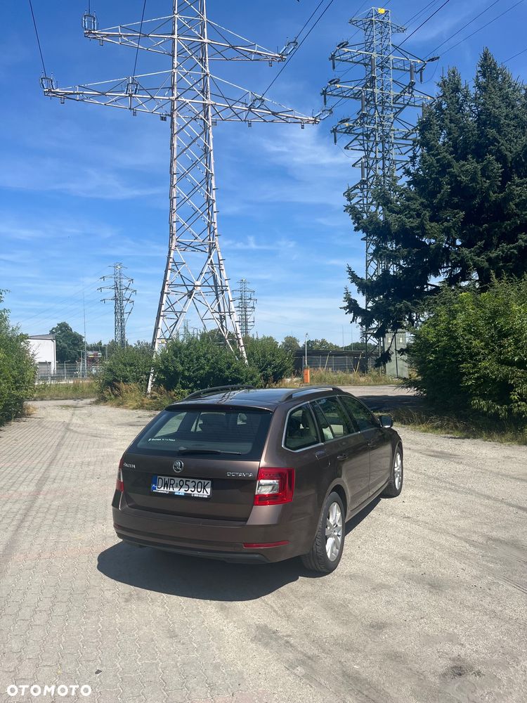 Skoda Octavia 1.6 TDI Style DSG - 5