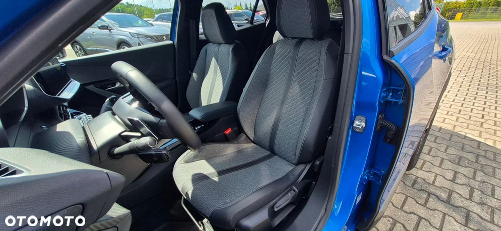 Peugeot 2008 PureTech 130 Allure S&S EAT8 - 10