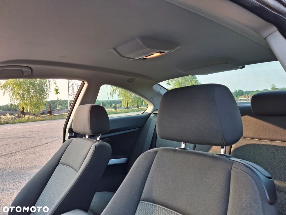 BMW Seria 3 320i - 25
