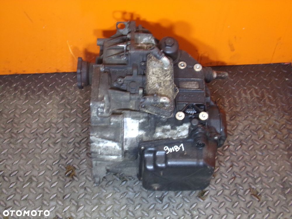 VW PASSAT B6 2.0 TDI 10r 140KM skrzynia biegow 6 KDB - 1