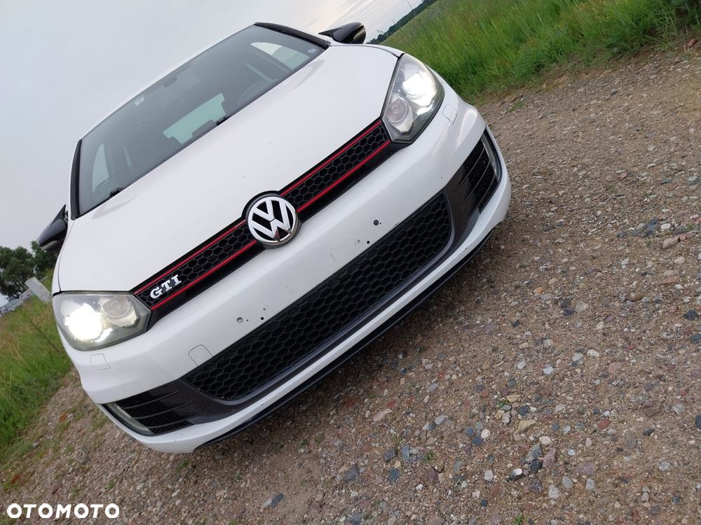 Volkswagen Golf 2.0 TSI GTI - 3