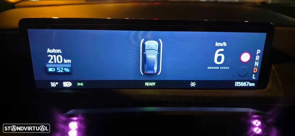 Ford Mustang Mach-E Standard - 13