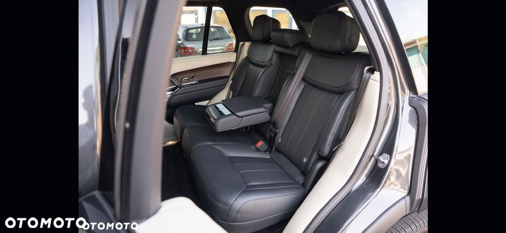 Land Rover Range Rover 3.0 D300 mHEV HSE - 34