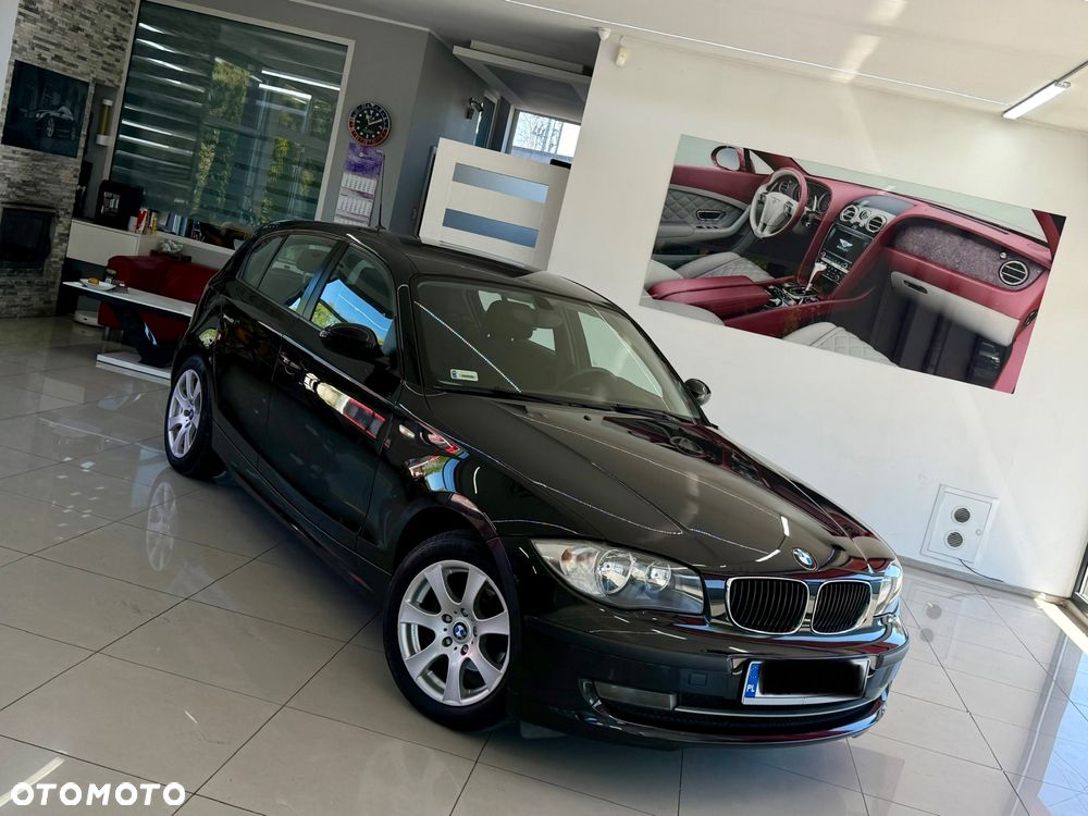 BMW Seria 1 - 38
