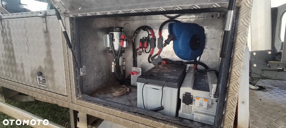 Renault Master * podnośnik koszowy - zwyżka * - 17