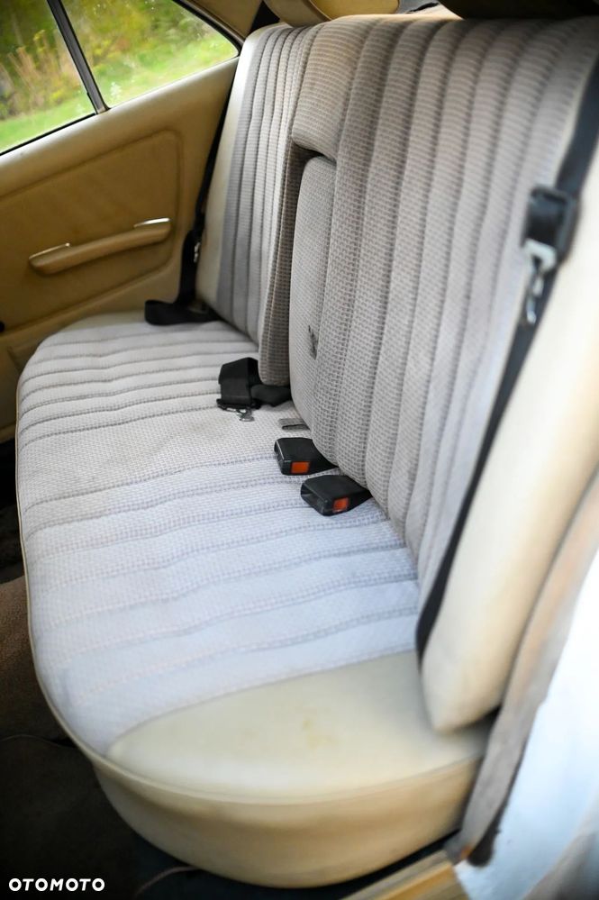 Mercedes-Benz W123 - 9
