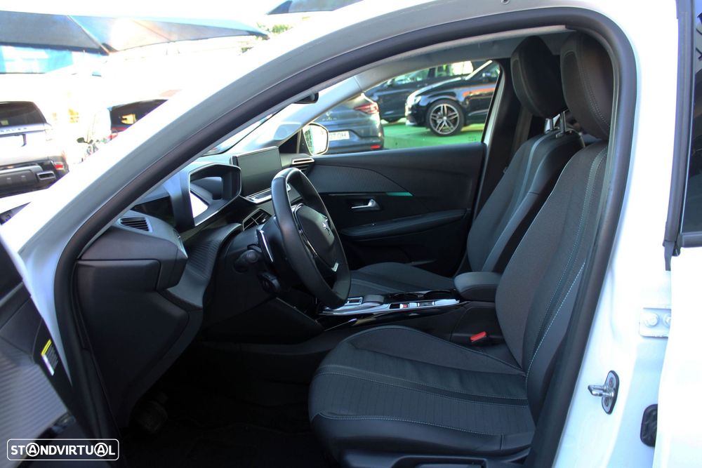 Peugeot 208 1.2 PureTech Allure Pack EAT8 - 40