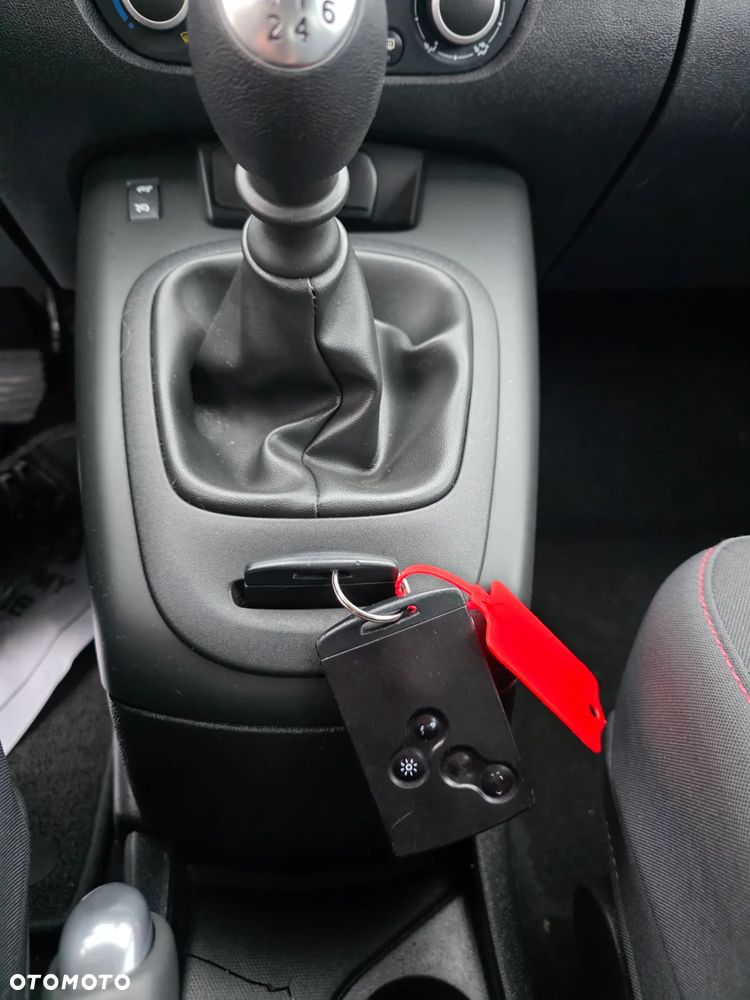 Renault Scenic TCe 115 GPF BUSINESS EDITION - 25