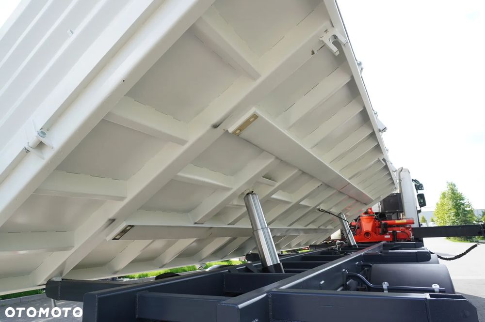 Renault K380 6×4 / HDS 7,85 t / Fassi F175 / 120 tys. km! / wywrotka 2-stronna - 21