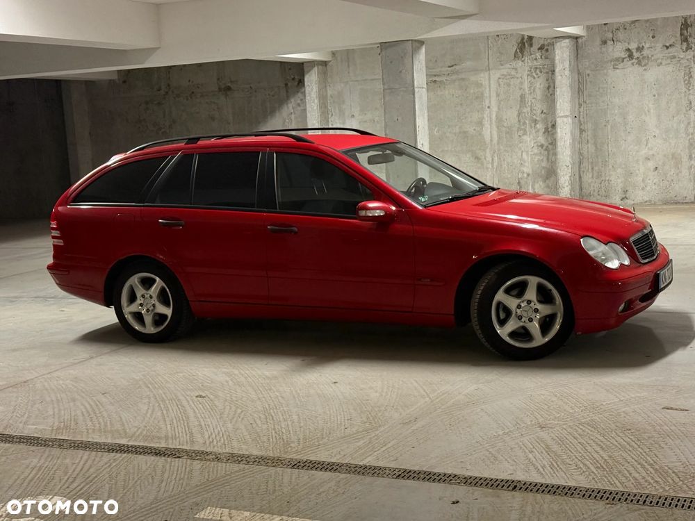 Mercedes-Benz Klasa C 180 T Kompressor Classic - 13