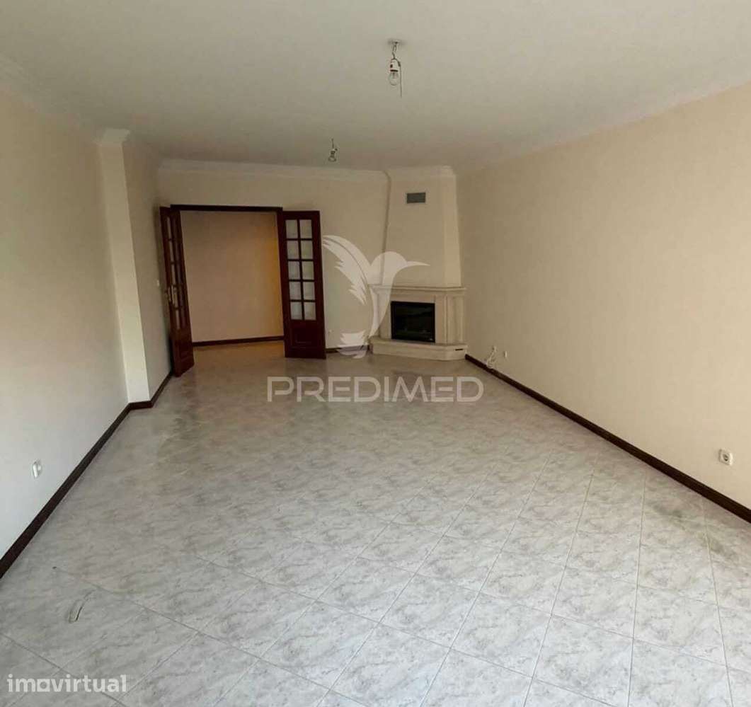 Apartamento T2 com Parqueamento em Algueirão – Mem Martins, Sintra - Grande imagem: 4/16