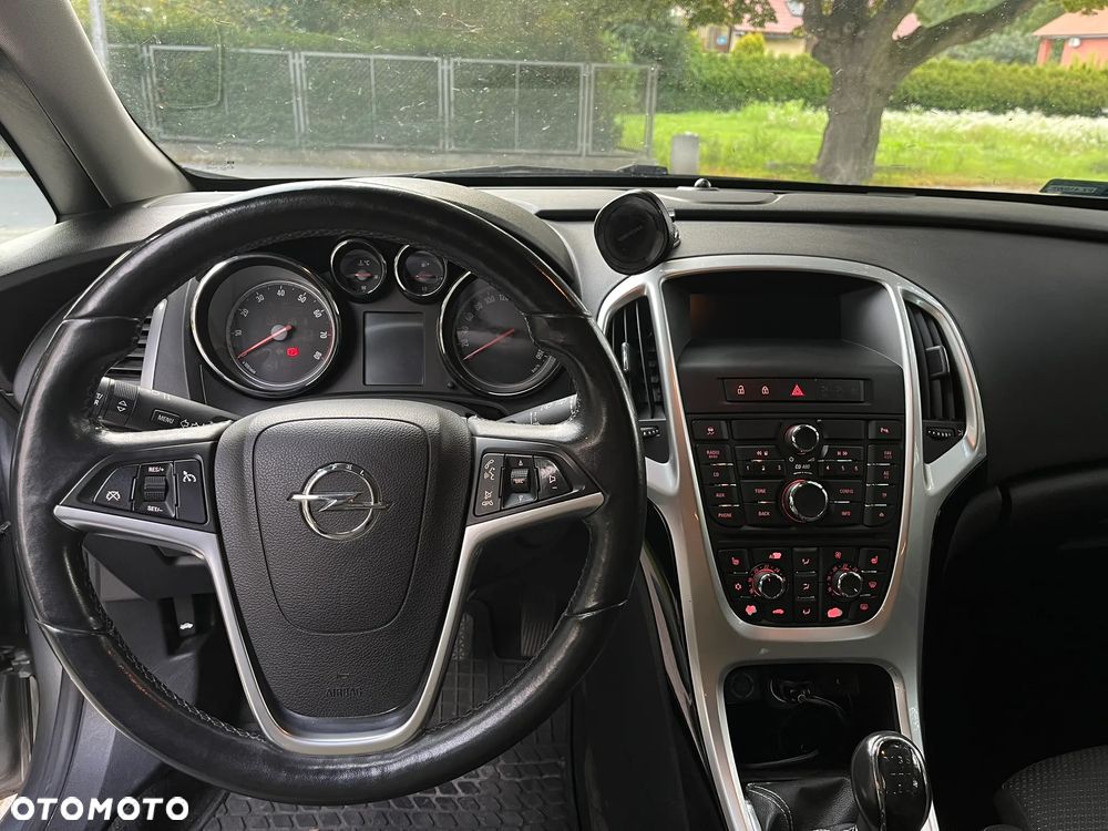 Opel Astra IV 1.4 T Sport - 24