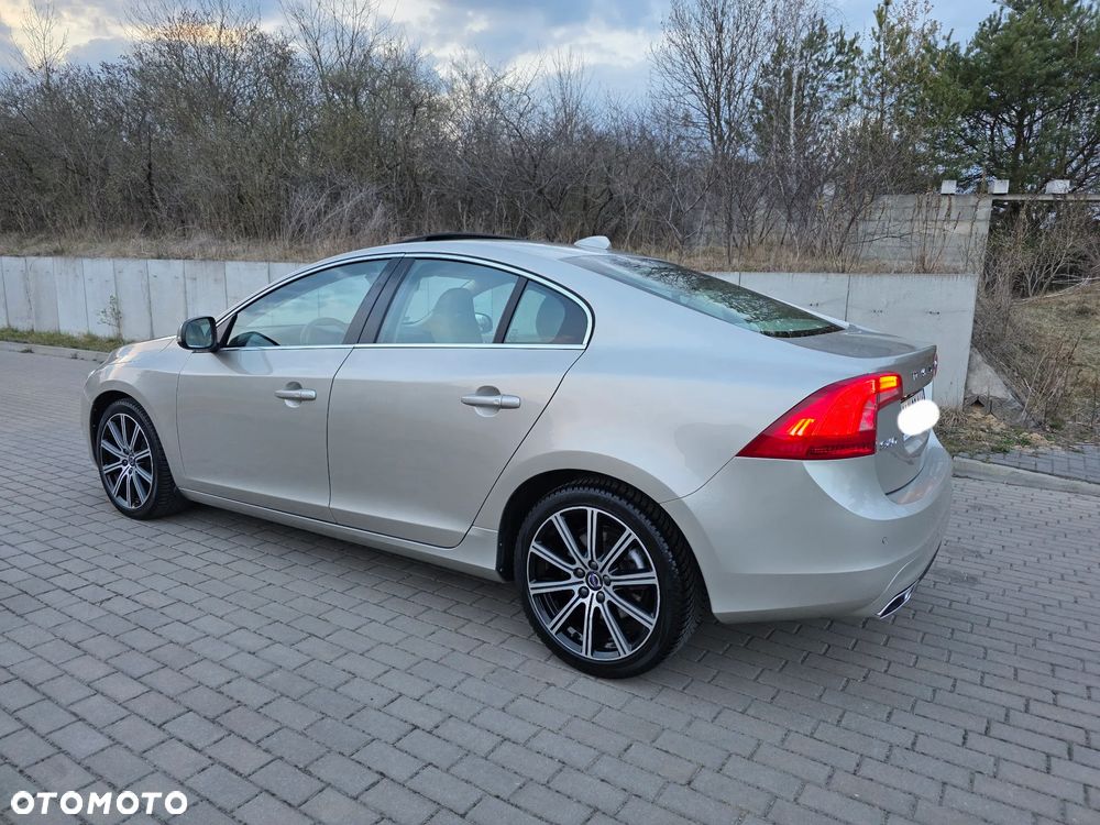 Volvo S60 D4 Geartronic Summum - 8