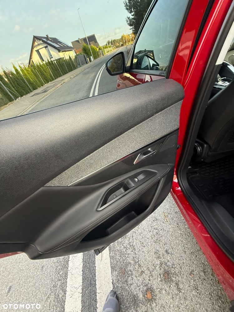 Peugeot 3008 1.6 THP Allure S&S EAT6 - 25