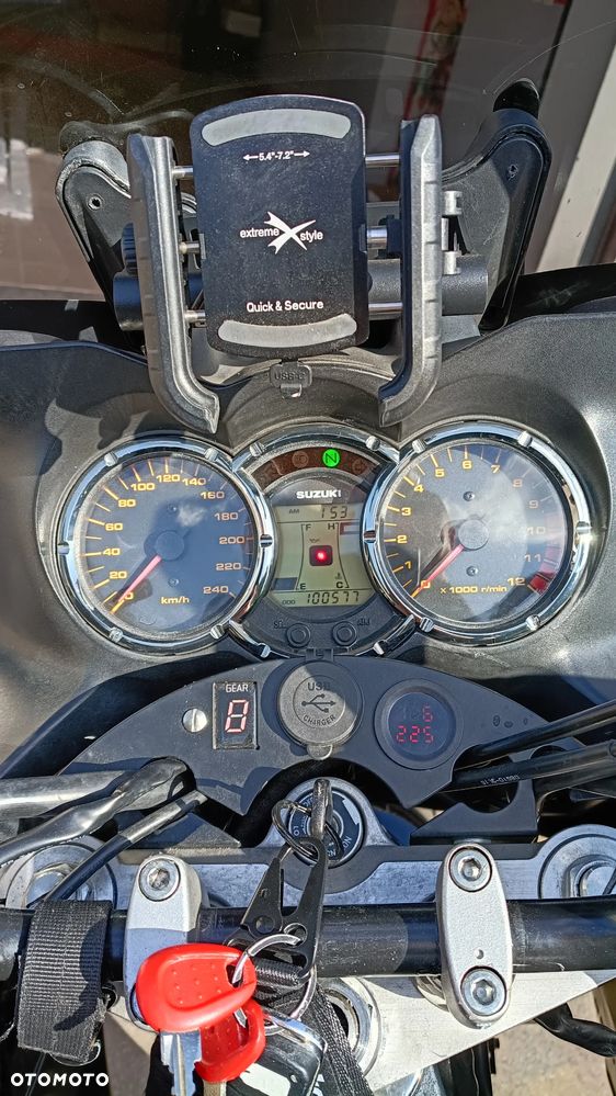 Suzuki DL - 3