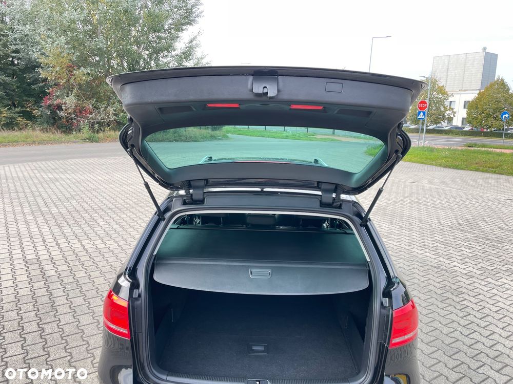 Volkswagen Passat - 21