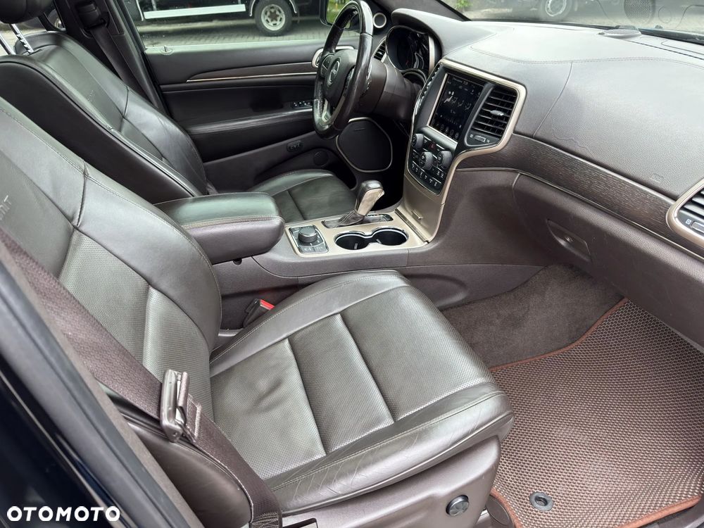 Jeep Grand Cherokee 5.7 V8 HEMI Overland Summit - 9