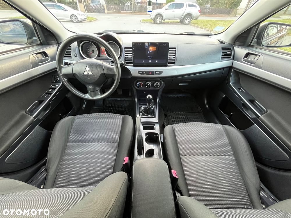 Mitsubishi Lancer 2.0 DID Intense - 18