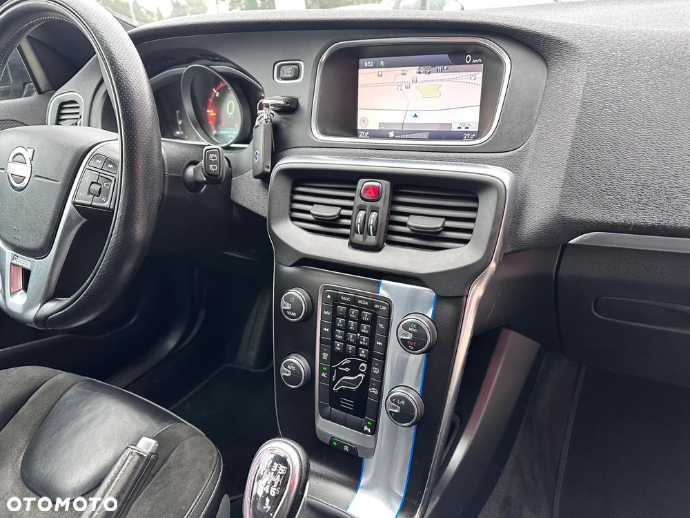 Volvo V40 D2 R-Design Summum - 34