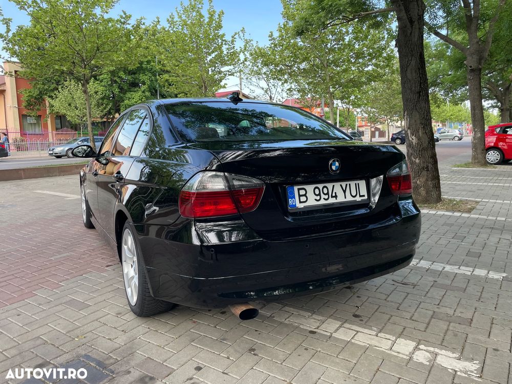 BMW Seria 3 318i - 8
