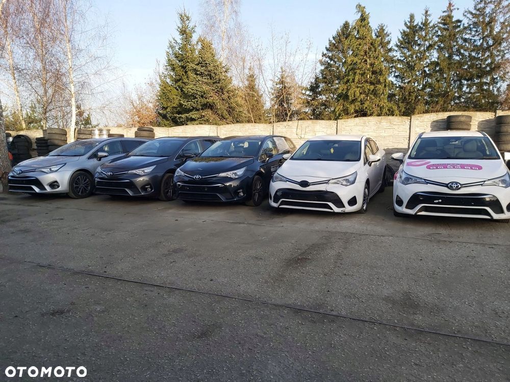 Toyota Avensis T27 II Lift T29 14-18r belka zderzaka przód - 4