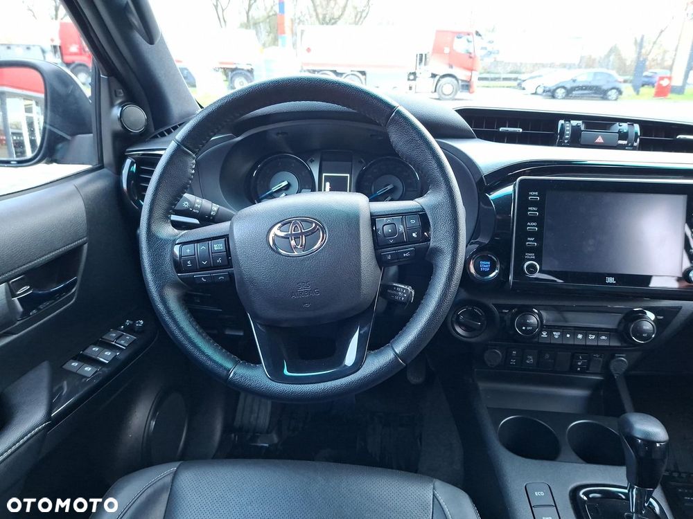 Toyota Hilux 2.8 D-4D Double Cab Invincible 4x4 - 12