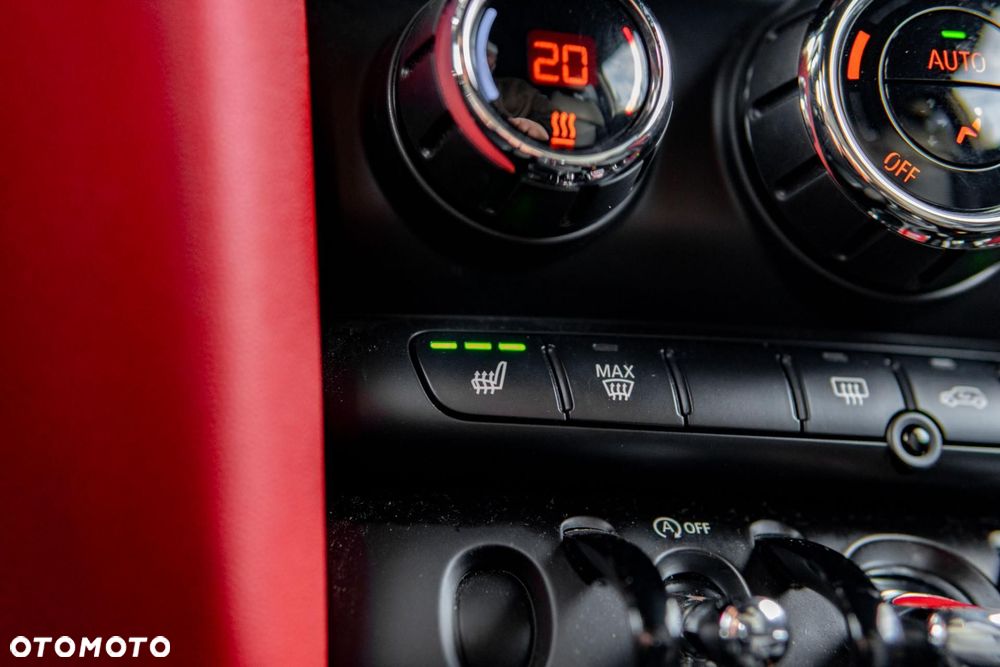 MINI John Cooper Works - 19