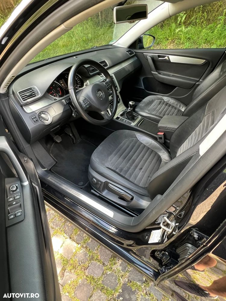 Volkswagen Passat 2.0 TDI DPF BlueMotion Technology Highline - 5