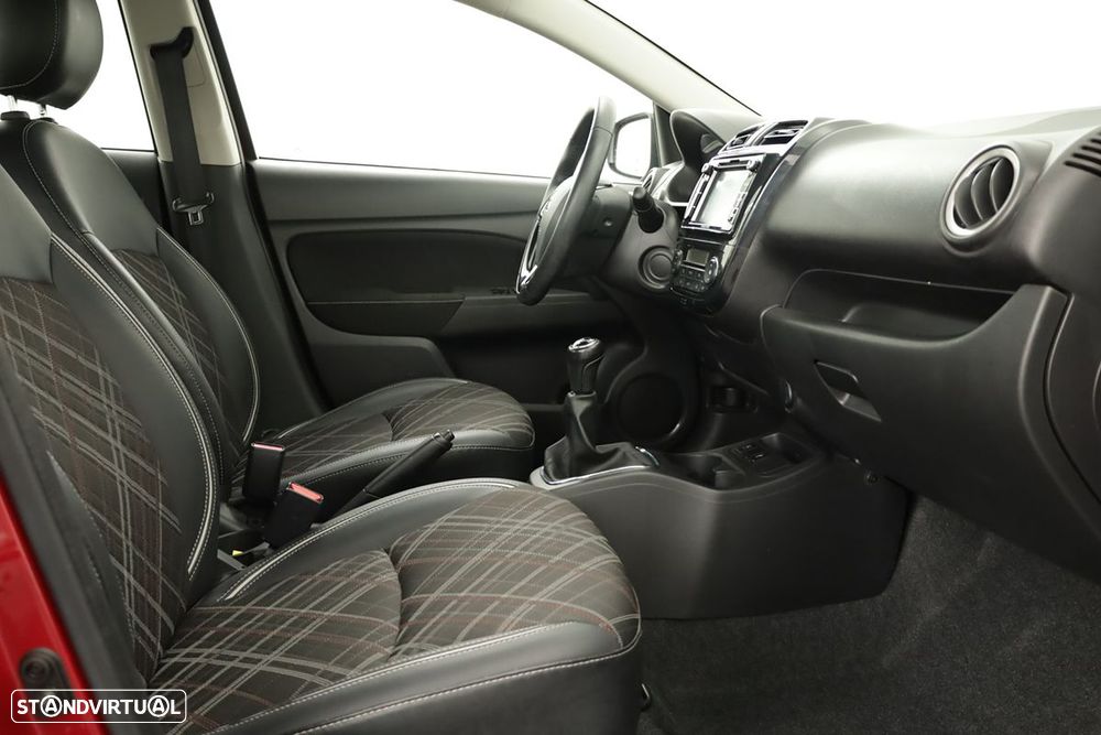 Mitsubishi Space Star 1.2 Intense - 19