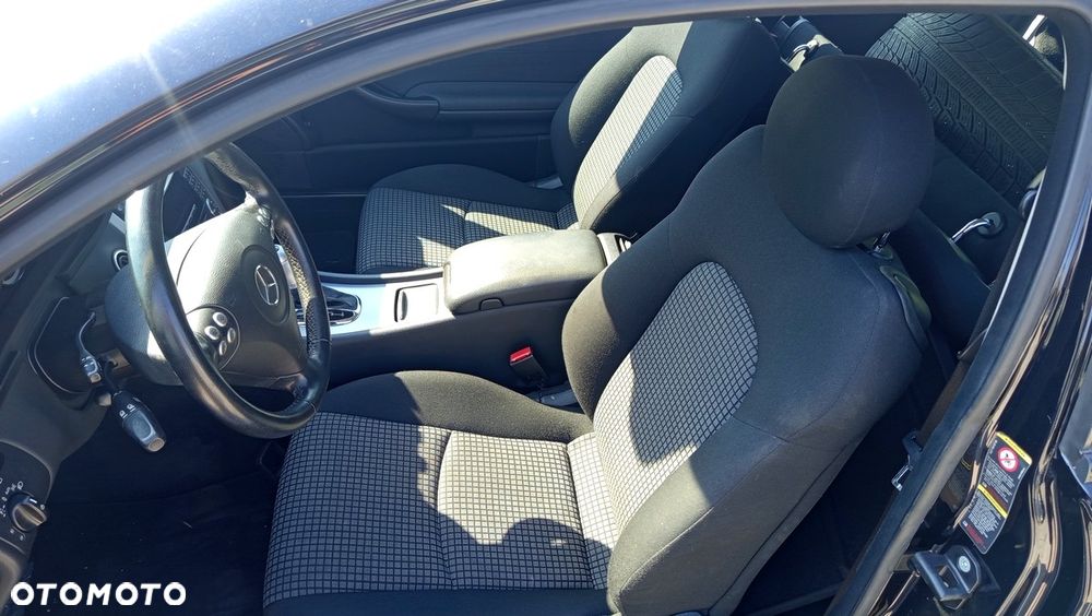 Mercedes-Benz Klasa C 180 Kompressor Automatik Sport Edition - 13