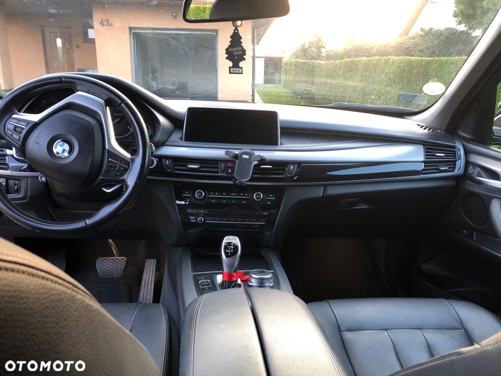 BMW X5 xDrive25d - 11