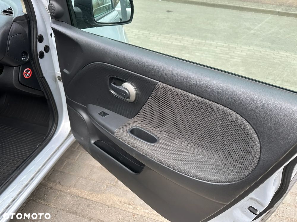 Nissan Note 1.5 dCi DPF acenta - 21