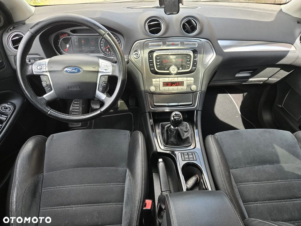 Ford Mondeo 1.8 TDCi Titanium - 14