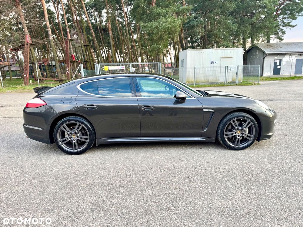 Porsche Panamera 4S PDK - 4