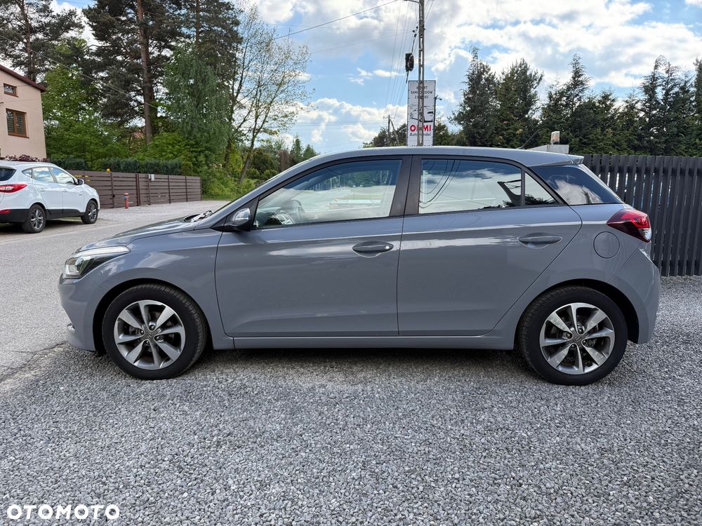 Hyundai i20 1.2 Trend - 9
