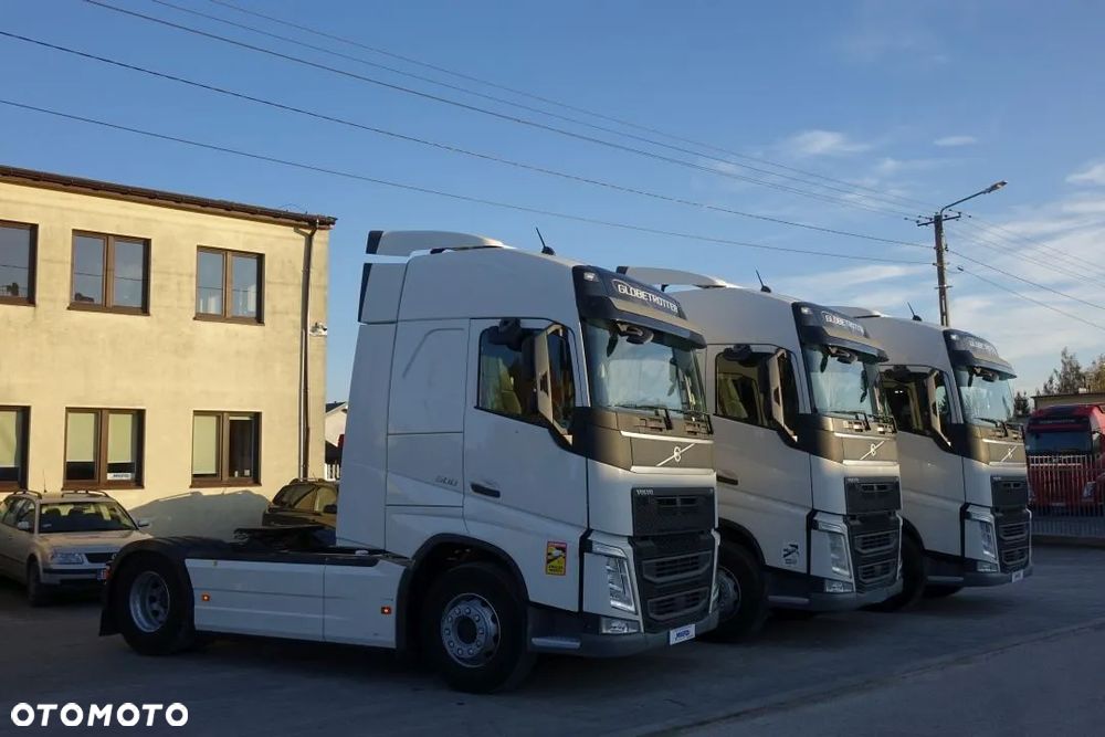 Volvo FH 500 GLOBETROTTER / STANDARD/ AUTOMAT / EURO 6 / KLIMATYZACJA POSTOJOWA/ 2 ZBIORNIKI PALIWA - 34