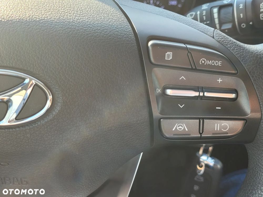 Hyundai i30 1.5 DPI Classic + - 21