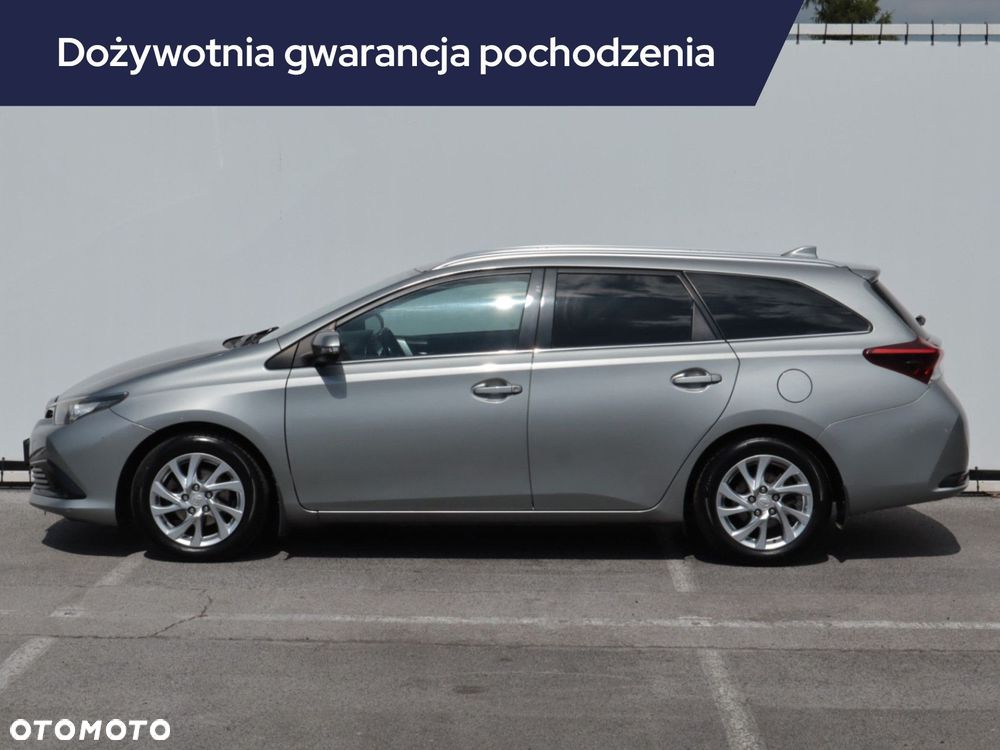Toyota Auris - 4