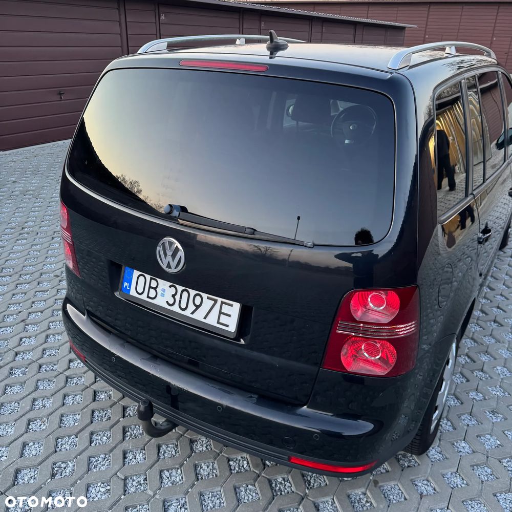 Volkswagen Touran 1.4 TSI Trendline DSG - 5