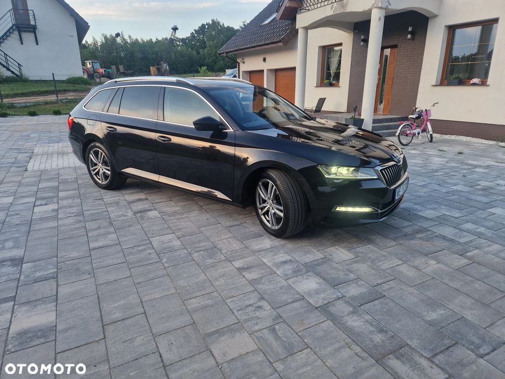 Skoda Superb 2.0 TDI SCR Style DSG - 4