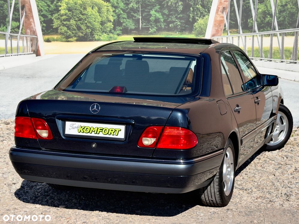 Mercedes-Benz Klasa E 320 Avantgarde - 11