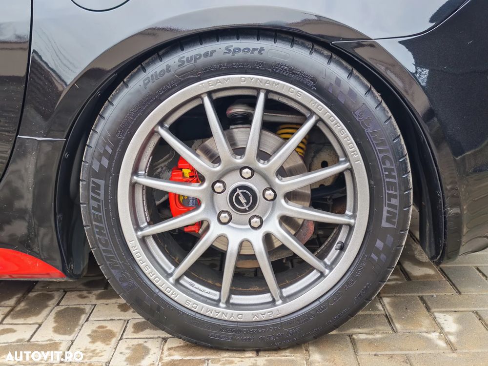 Opel GT 2.0 Turbo - 10