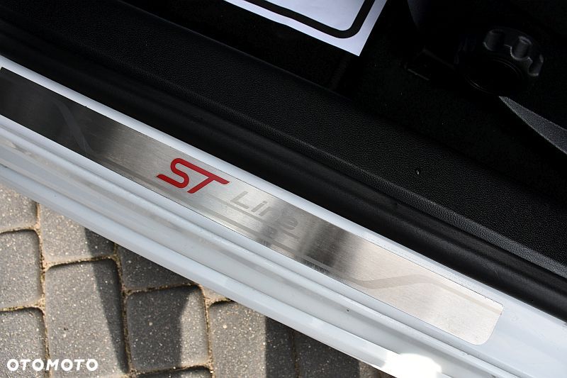 Ford Focus 1.5 EcoBlue Start-Stopp-System ST-LINE X - 35