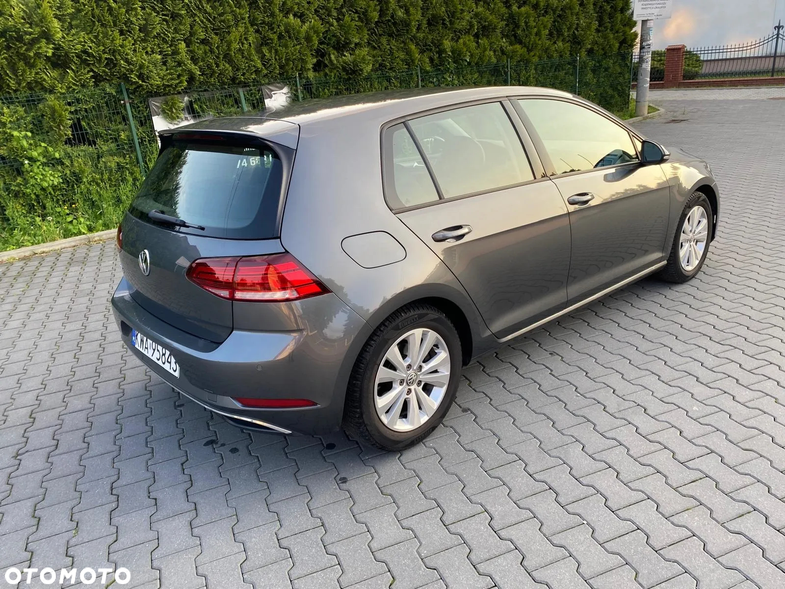 Volkswagen Golf VII 1.5 TSI BMT IQ Drive - 4