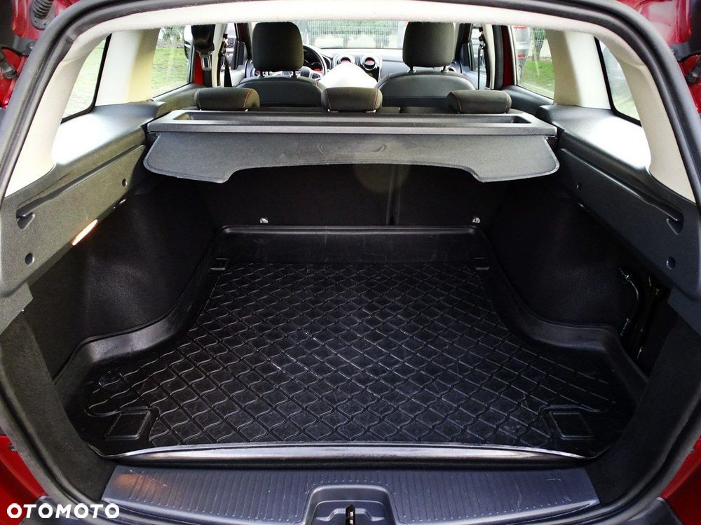 Dacia Logan TCe 90 S&S Stepway Celebration - 37