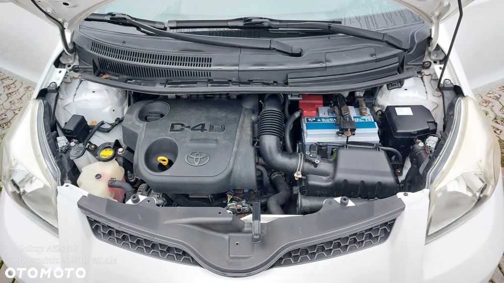 Toyota Urban Cruiser 1.4 D-4D 4x4 Life - 17