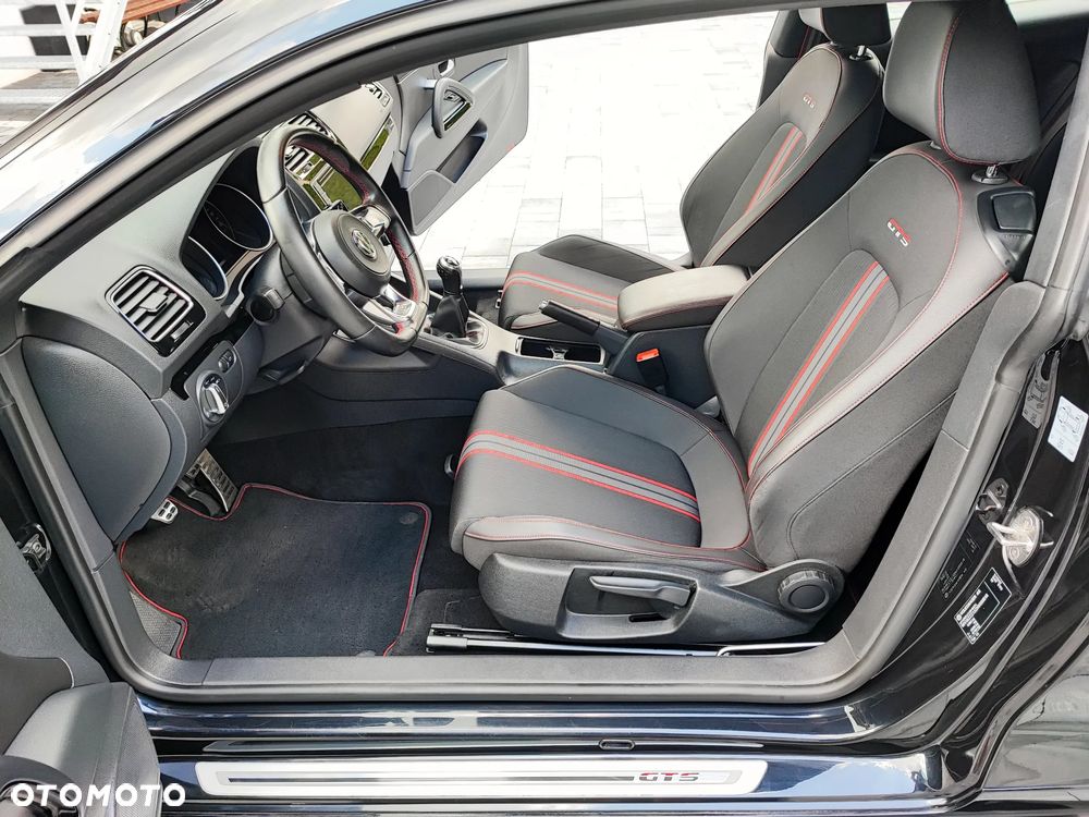 Volkswagen Scirocco 2.0 GTS (BlueMotion Technology) - 22