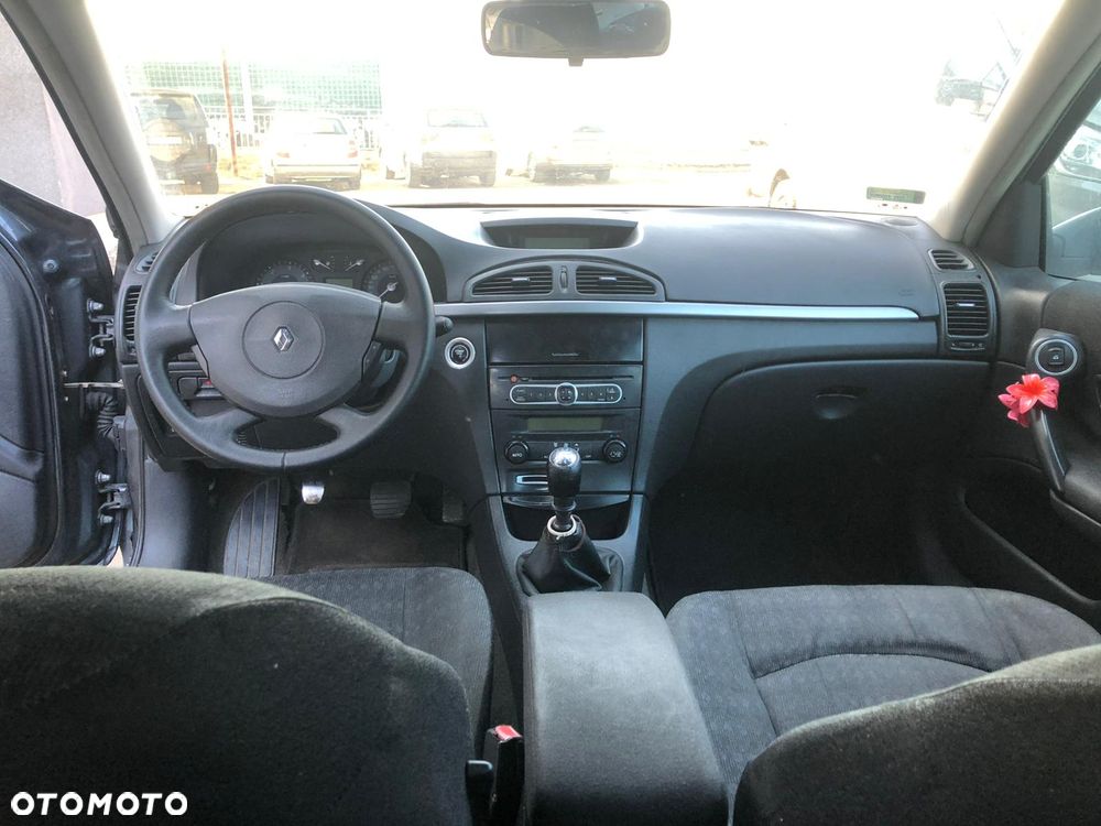 Renault Laguna 1.9 dCi Confort Authentique - 13